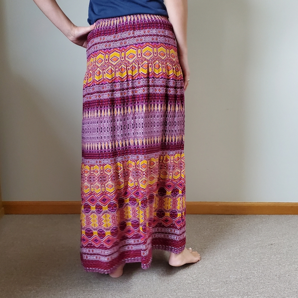 Mossimo Aztec Patterned Maxi Skirt - Picture 3 of 8